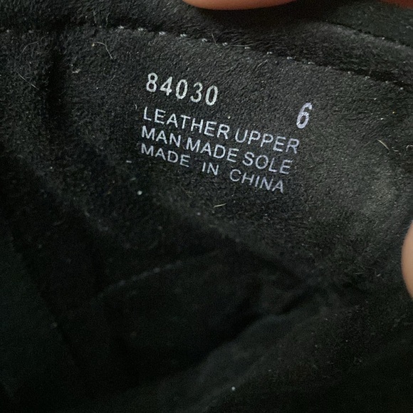 Minnetonka wedge fringe boots size 6 - Picture 2 of 5